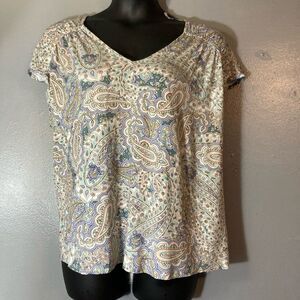Cupio pastel Paisley V-Neck Blouse